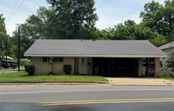 4515 SE Loop 286, Paris, TX 75460