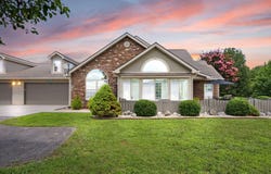 373 Chateau Place, Bronston, KY 42518