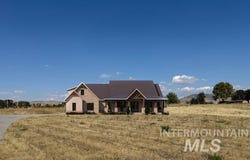 1 W Central Rd., Emmett, ID 83617
