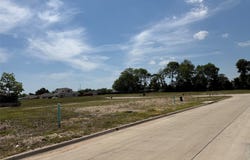 100 Choctaw Drive, Leonard, TX 75452