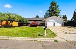 1209 S 37th Ave, Yakima, WA 98902