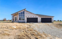 7915 S Old Major Road, Grain Valley, MO 64029