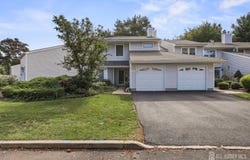 25 Sandpiper Drive, Parlin, NJ 08859