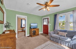 54 Edwards Avenue, Belford, NJ 07718