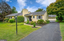415 SCHOOL Lane, WAYNE, PA 19087