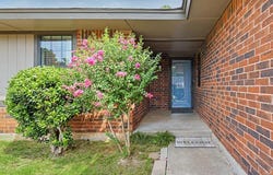 521 Cherryvale Road, Edmond, OK 73003
