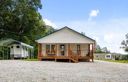 6432 Divider and Natchez Trace Rd, CAMDEN, TN 38320
