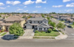 253 Lilac Ln, Livingston, CA 95334