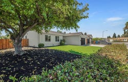 304 Huntington Dr, Antioch, CA 94509
