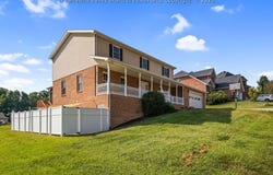 43 Cottonwood Drive, Elkview, WV 25071