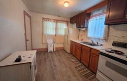 233 N 4th Avenue, Sheldon, IA 51201