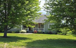 33 Eastern View Drive, Turner, ME 04282