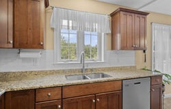 3 Orchard Hill Road, Epping, NH 03042