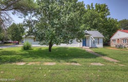 504 E 6th Street, Baxter Springs, KS 66713