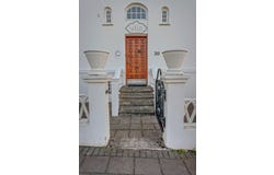 30 Skolavordustigur, TX 00101