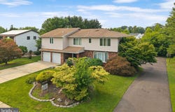 2640 KUSER Road, TRENTON, NJ 08691