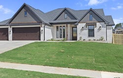 16426 Clearview Dr, Lindale, TX 75771