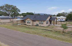 1001 N 8th St, Alpine, TX 79830