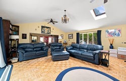 60 Brickett St, Springfield, MA 01119