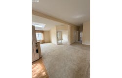 4055 ROYAL Ave, Eugene, OR 97402