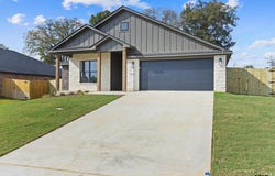 16514 Crossing Circle, Lindale, TX 75771