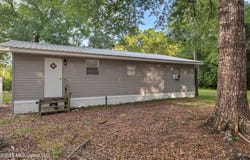 8 Woods Road, Wiggins, MS 39577