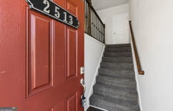 2513 Hedgeway Circle, Kennesaw, GA 30144