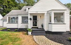 138 Glenthorne Road, Rochester, NY 14615