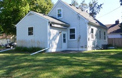 730 17th Street E, Glencoe, MN 55336