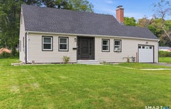 4 Wicklow Street, Windsor Locks, CT 06096