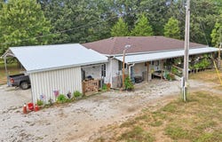 1804 Bluebird Road, Cabool, MO 65689