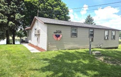 6694 N Harris Loop Road, Monon, IN 47959