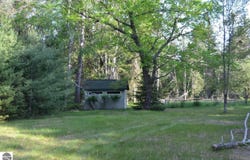 7601 N Cabin Lane, Roscommon, MI 48653