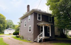 781 E High Street, Benton Harbor, MI 49022