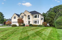 25 Thistle Rd, North Andover, MA 01845