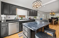 83 N Park Boulevard, Glen Ellyn, IL 60137