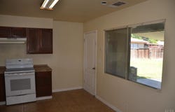 320 Byron Court, Lemoore, CA 93245