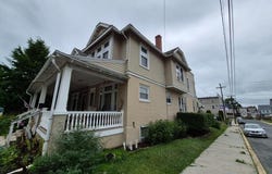 300 E WALNUT STREET, KUTZTOWN, PA 19530