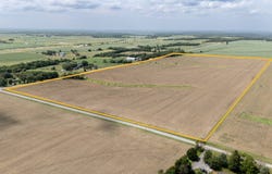715 E 1250 Rd, Lawrence, KS 66046