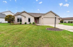 1328 Oak Bay Run, Fort Wayne, IN 46825-6545