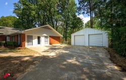 305 Pine Cone, Haughton, LA 71037