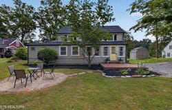 44 W Norris Rd, Norris, TN 37828