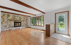 W140 Belleview Ave, Oconomowoc, WI 53066