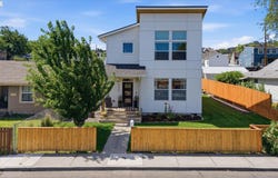 1224 E 8TH St, TheDalles, OR 97058