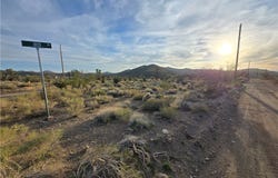 329-08-243 W Inyo Drive, White Hills, AZ 86445