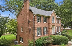 2 Bentgrass Lane, Durham, NC 27705