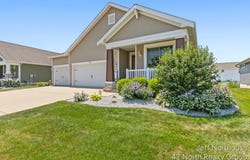 7511 Traditional Court SE, Caledonia, MI 49316