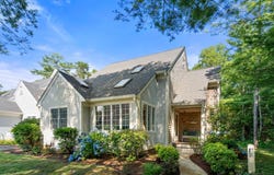80 Gold Leaf Lane, Mashpee, MA 02649