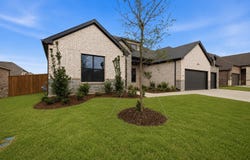 709 Allison Drive, Van Alstyne, TX 75495