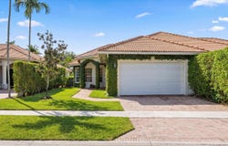 2920 Twin Oaks Way, Wellington, FL 33414